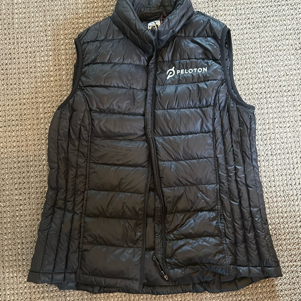 Peloton black puffer vest